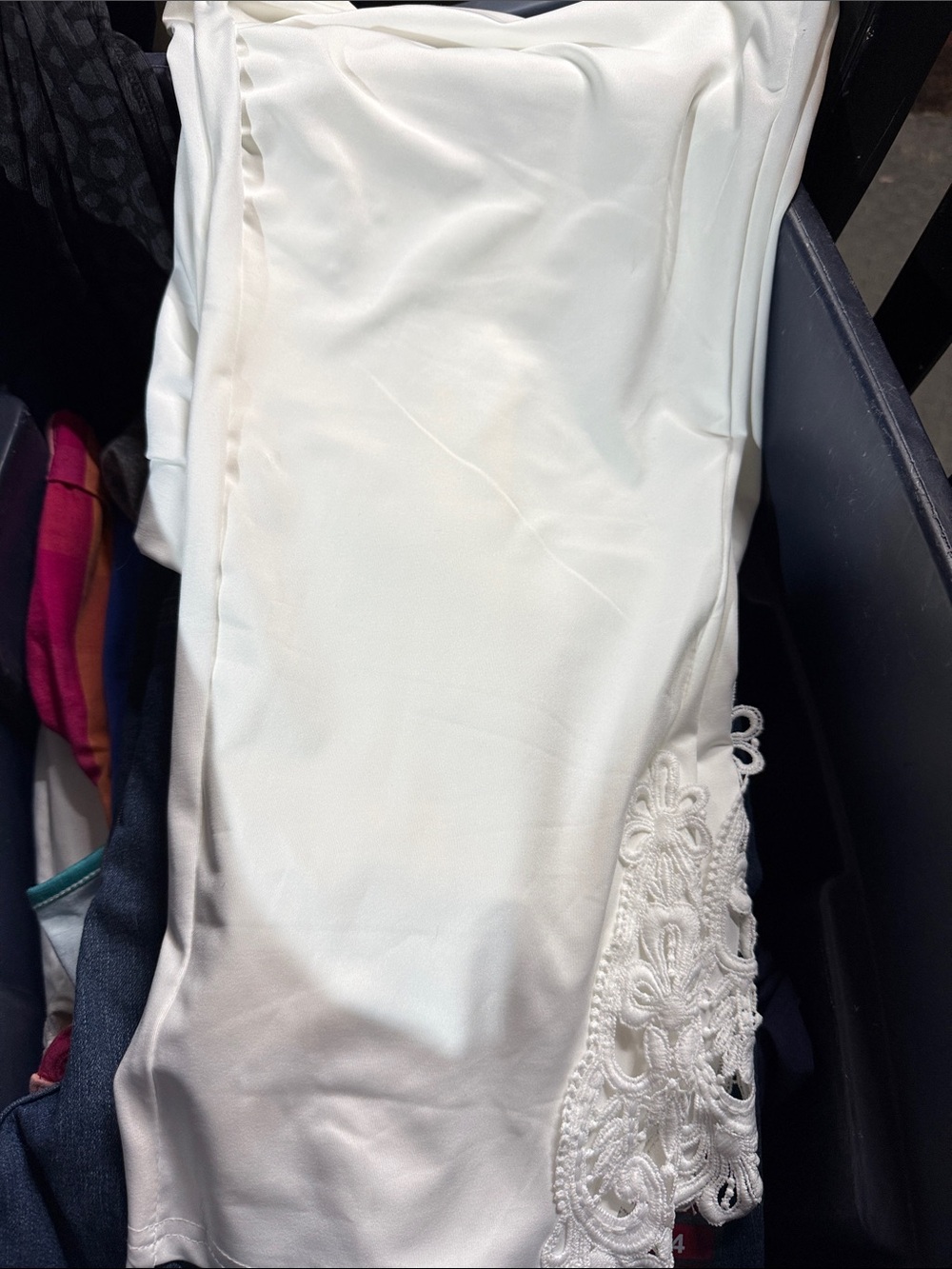 Women's White Crochet-Hem leggins